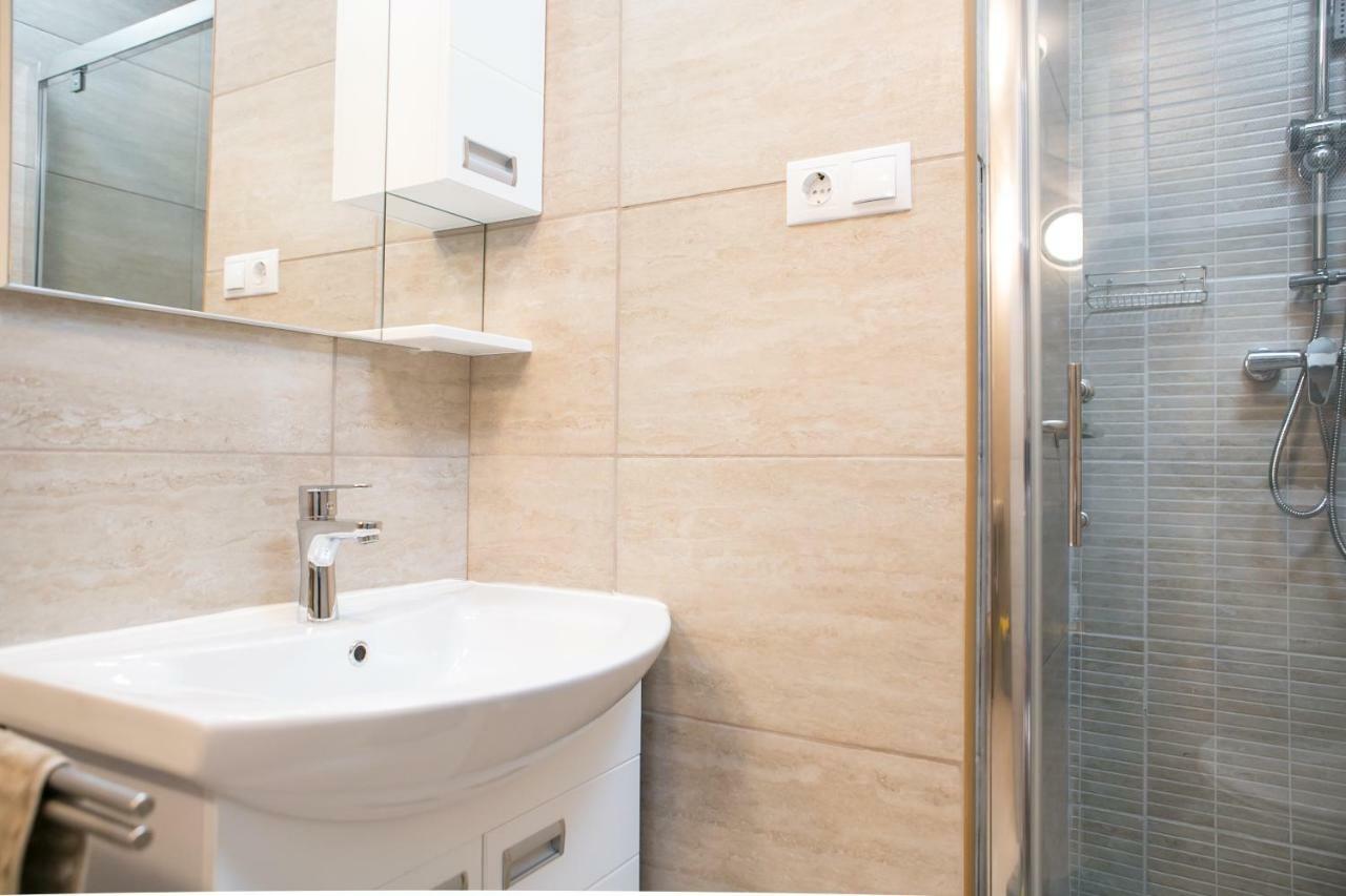 Starlight Apartment Mezőkövesd Zewnętrze zdjęcie