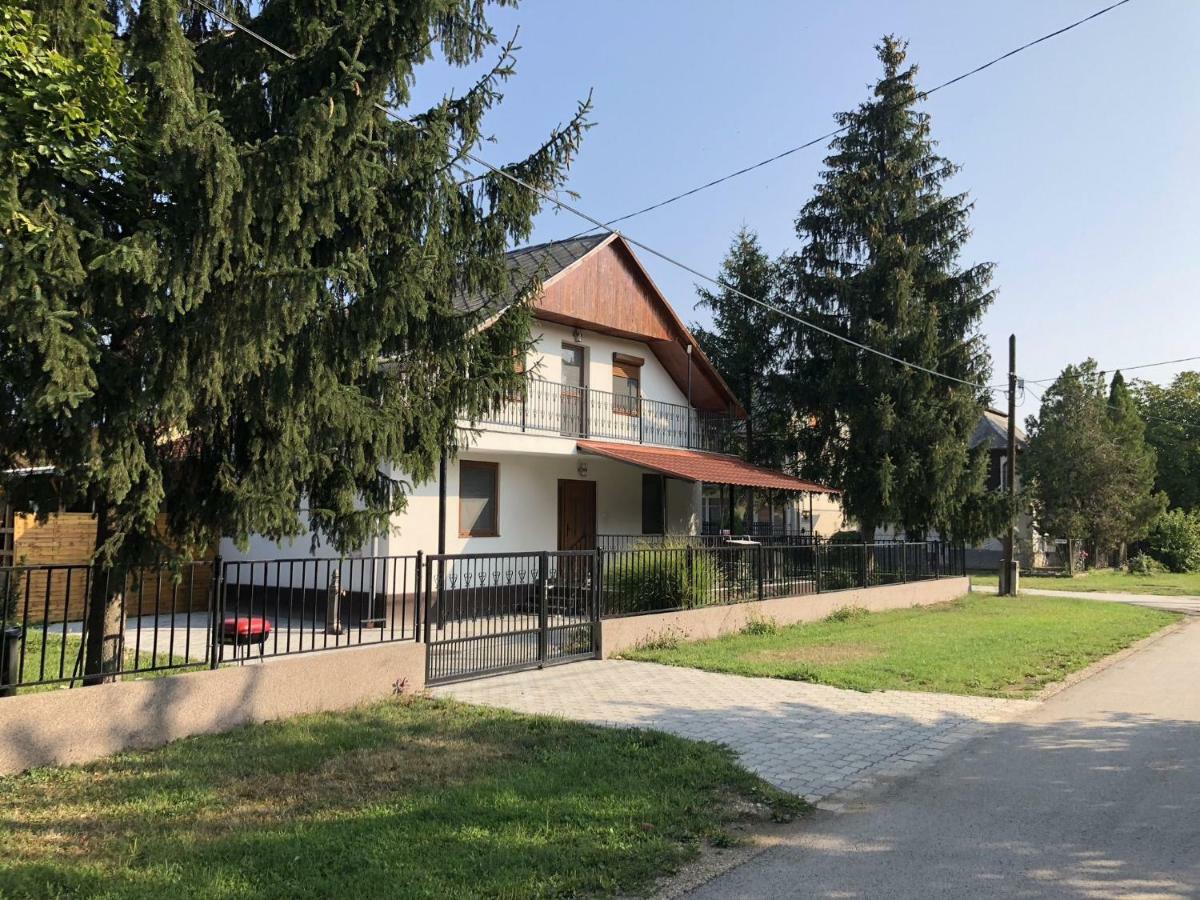Starlight Apartment Mezőkövesd Zewnętrze zdjęcie